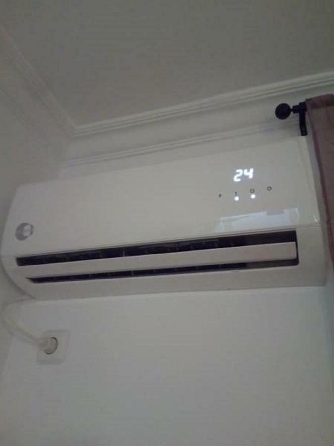 Comfortable Inexpensive Apartmets Near Metro Atene Esterno foto